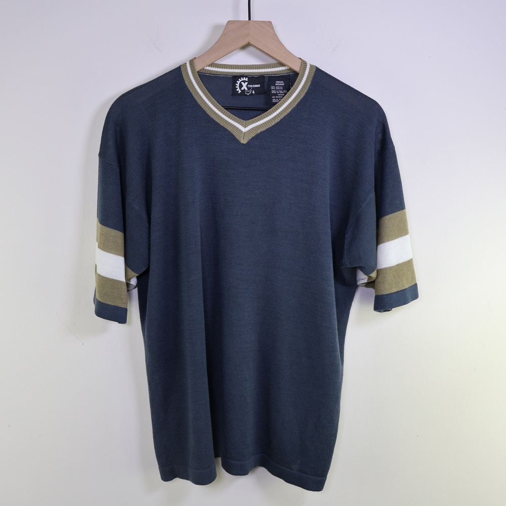Vintage X-Treme Gear V-Neck Acrylic Shirt‎ Size Medium Retro Striped Navy Blue